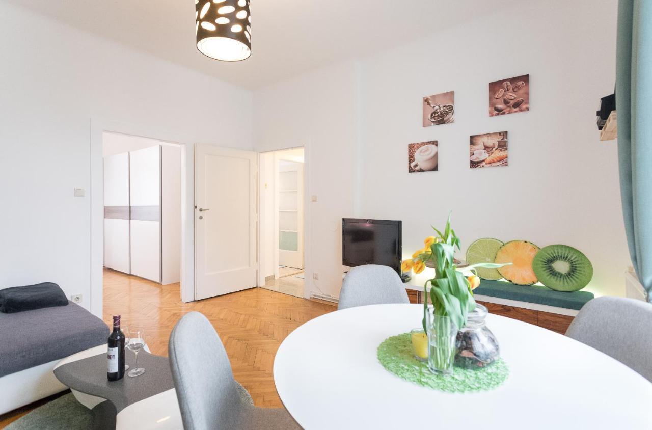 French Balcony - 45m² - Szeneviertel Vídeň