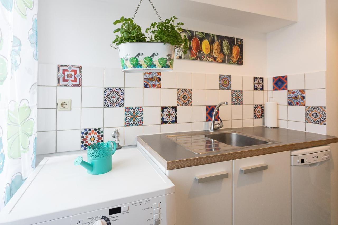 French Balcony - 45m² - Szeneviertel Appartamento Vienna