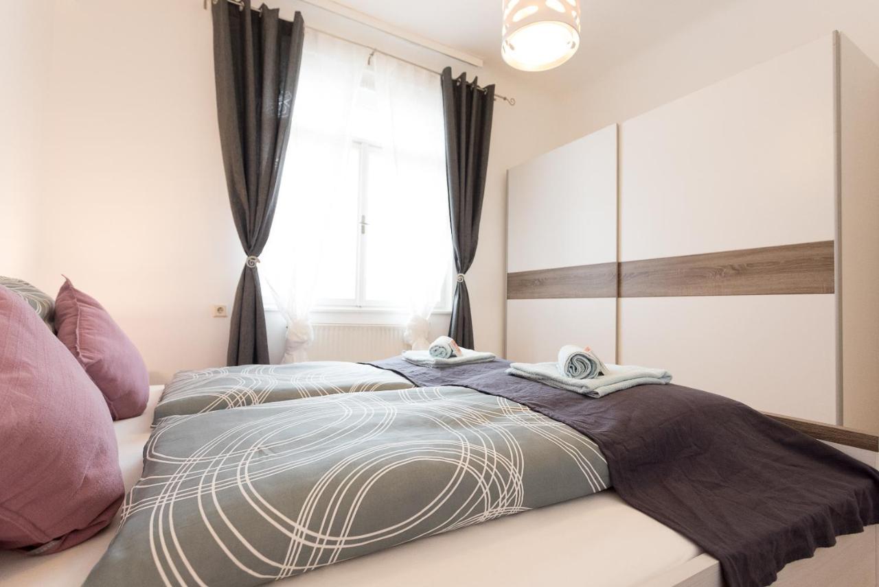 French Balcony - 45m² - Szeneviertel * Wien
