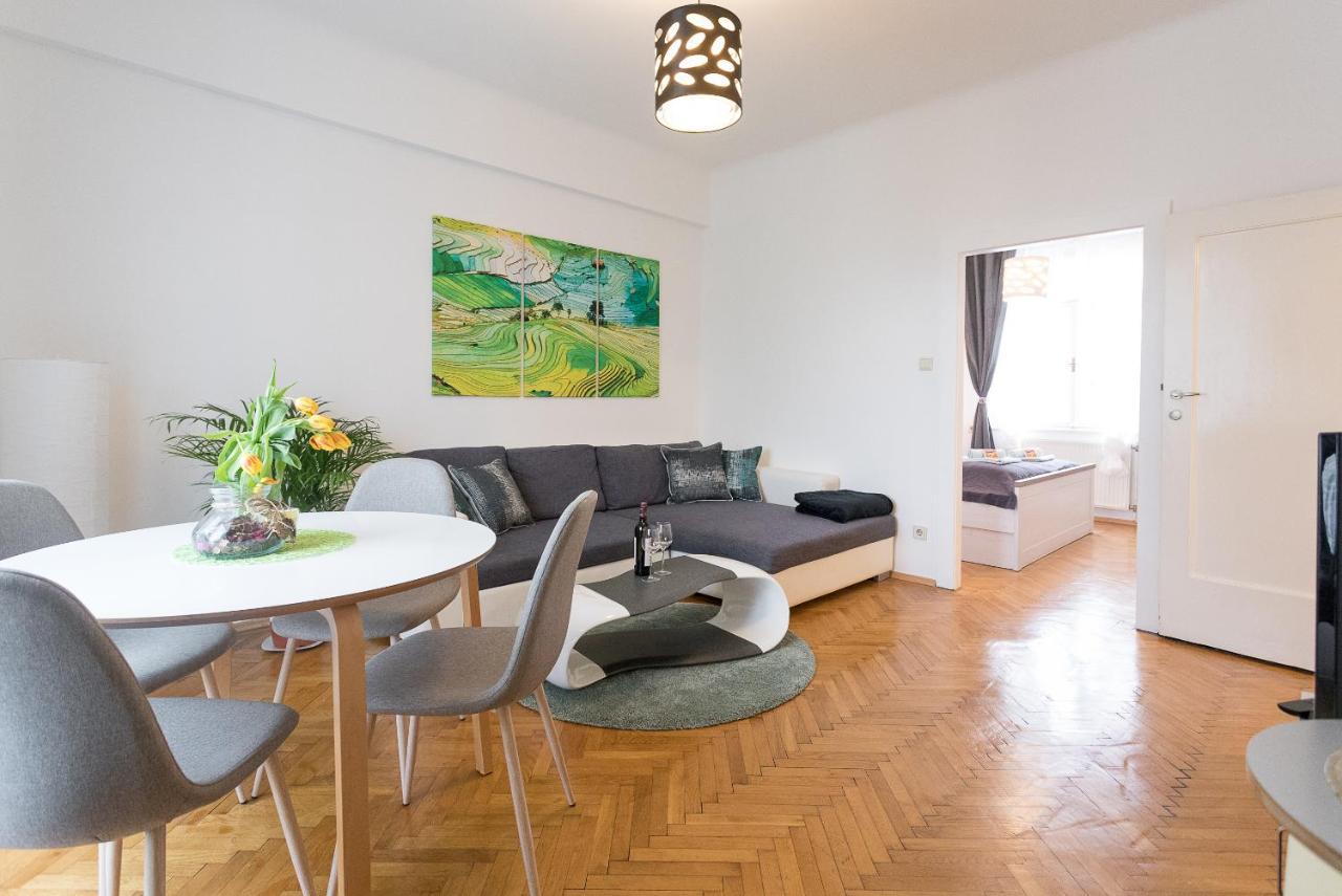French Balcony - 45m² - Szeneviertel Appartamento Vienna