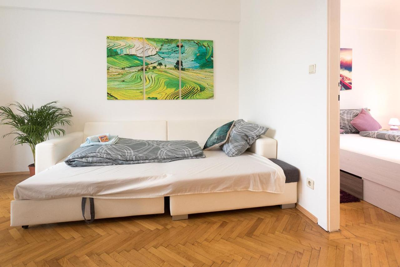 French Balcony - 45m² - Szeneviertel Appartamento Vienna